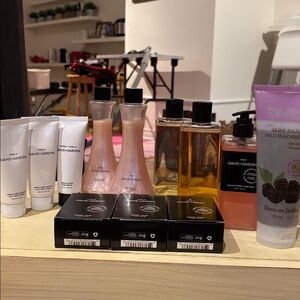 DANS UN JARDIN LOT OF BATH PRODUCTS NEW NEVER USED!🛀🏻🫧🛁🧼